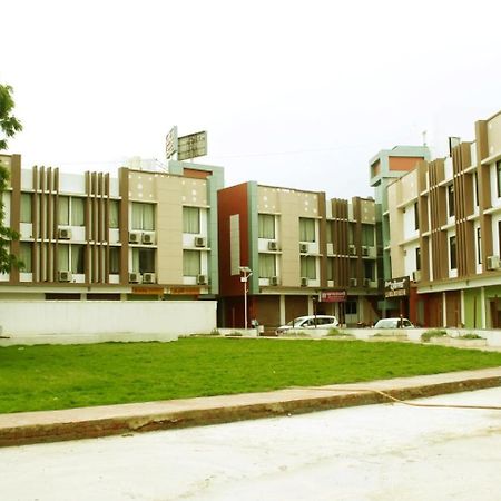 7Th Sky Hotel & Restaurent Sirohi Exterior foto